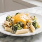 zapiekanka makaronowa serowo brokulowa z air fryer